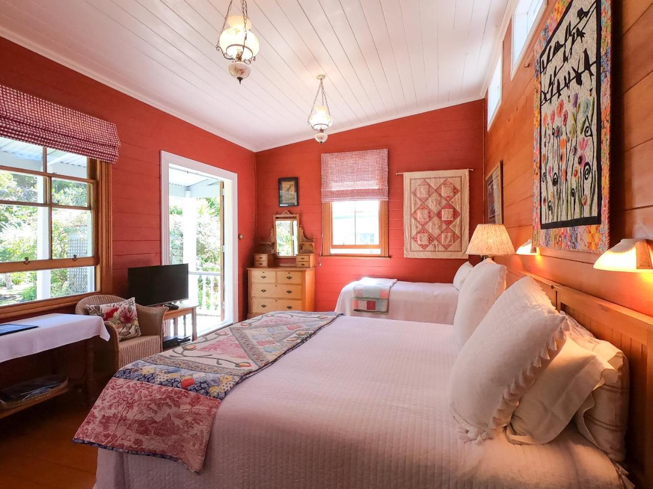 Ounuwhao B&B Guest Lodge Russell Extérieur photo